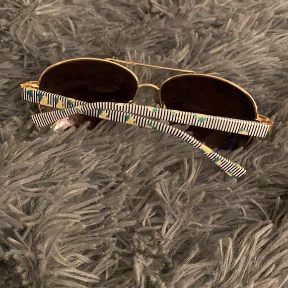 Floral Aviator Sunglasses -yellow/black/white - Picture 7 of 7